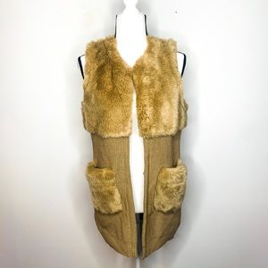 FATE faux fur sweater vest size small
